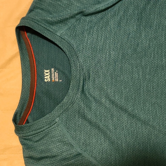 L SAXX aerator breathable shirt - Picture 2 of 4